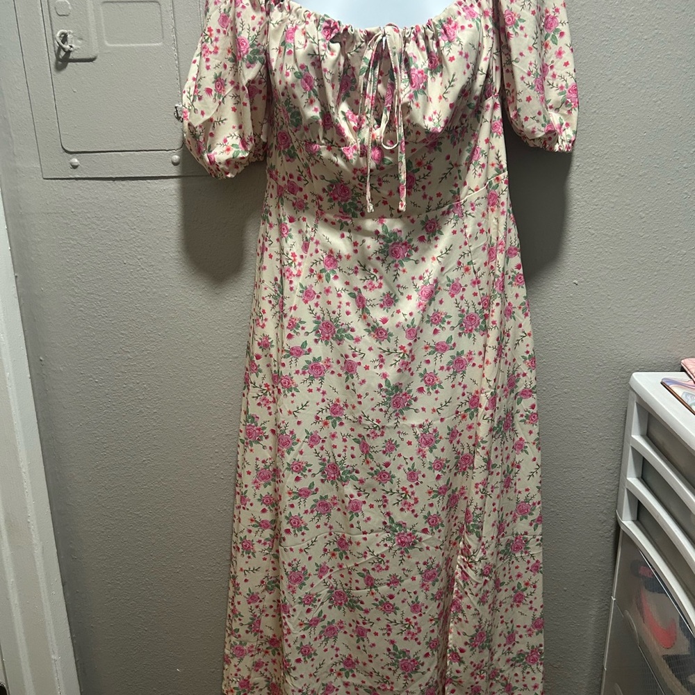 Floral Maxi Dress with Pink and Cream Design